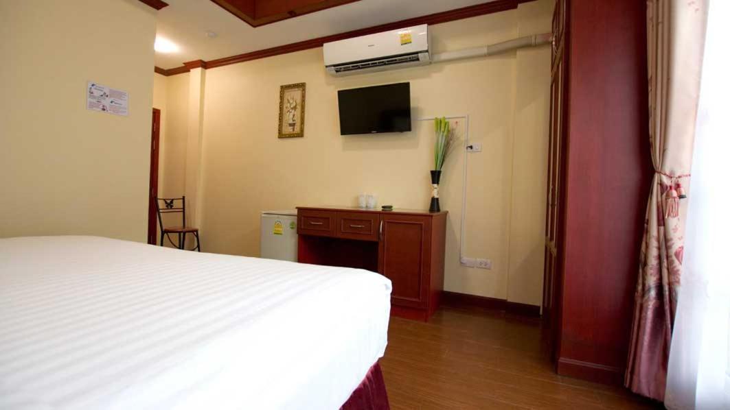 Bluebird Inn Pattaya Exterior photo